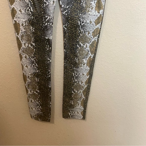 Pretty Little Thing Snake Print Pants Skinny Faux Leather Vegan Pull On Size 4 - Picture 10 of 12